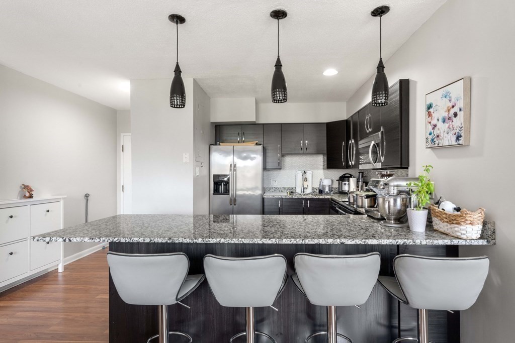 2 bed, 2 bath apartment for rent at 100 Marina Dr Unit 322, Quincy — photo 4 of 19