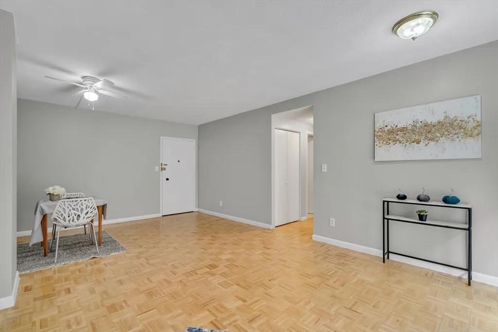 1 bed, 1 bath apartment for rent at 100 Marion St Unit 11, Griggs Park — photo 5 of 12