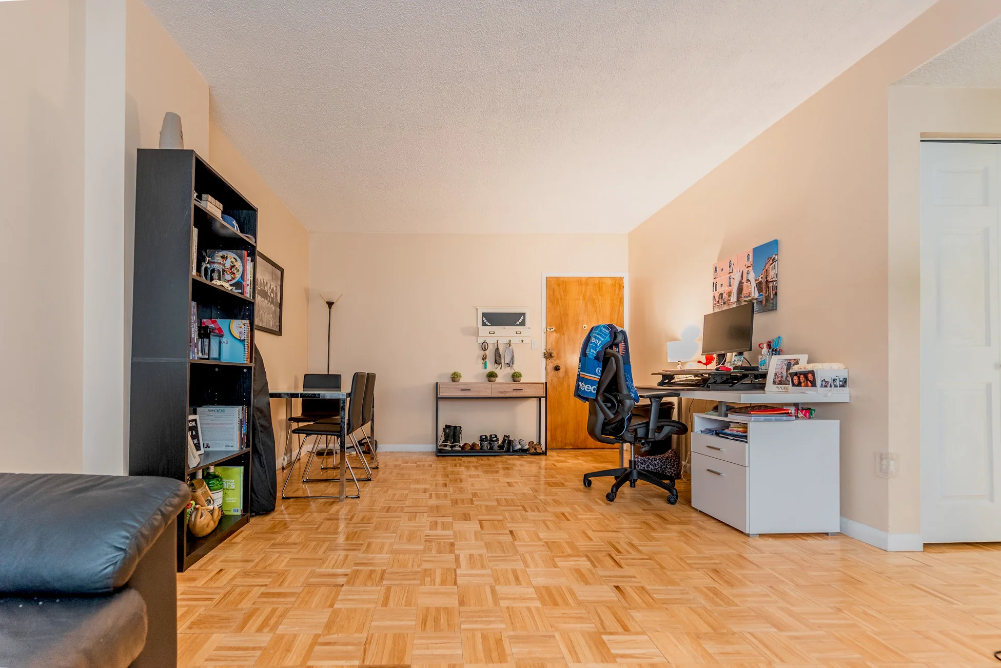 1 bed, 1 bath apartment for rent at 100 Marion St Unit 23, Griggs Park — photo 4 of 9
