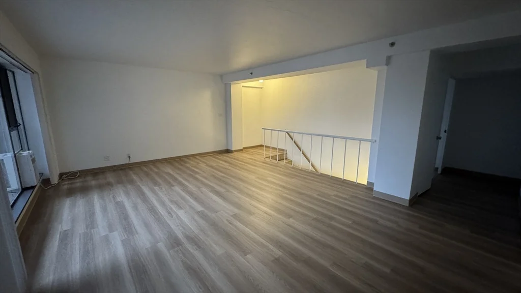 3 bed, 2 bath apartment for rent at 100 Memorial Dr Unit 0503A, Kendall Square — photo 2 of 8