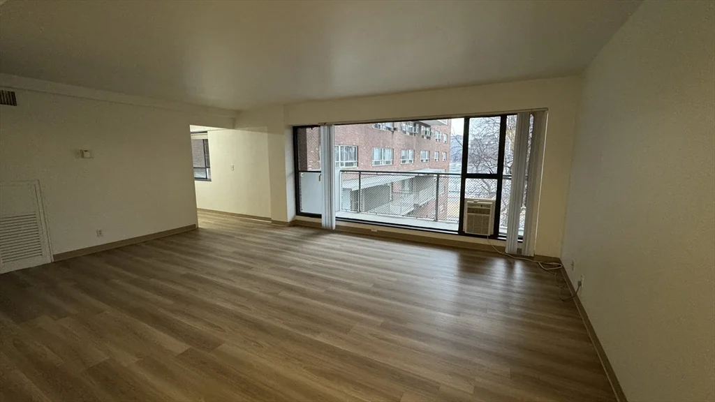 3 bed, 2 bath apartment for rent at 100 Memorial Dr Unit 0503A, Kendall Square — photo 1 of 8