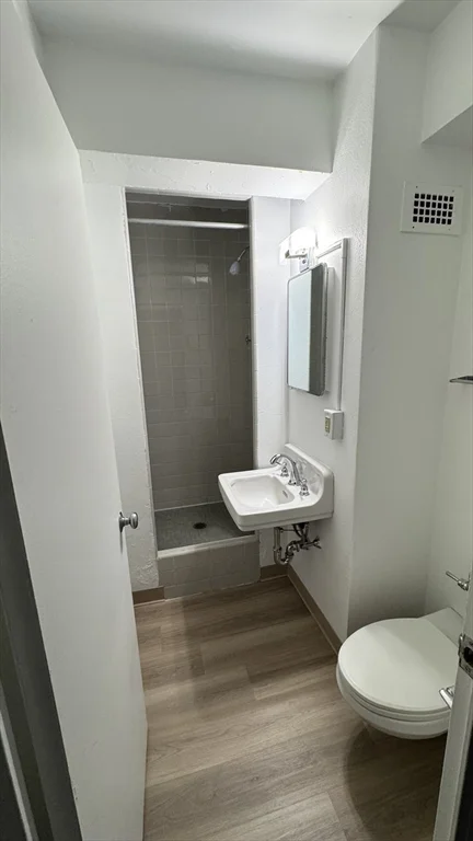 3 bed, 2 bath apartment for rent at 100 Memorial Dr Unit 0503A, Kendall Square — photo 7 of 8