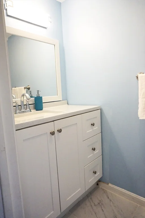 2 bed, 1 bath apartment for rent at 100 Merrimack Ave Unit 125, Dracut — photo 10 of 32