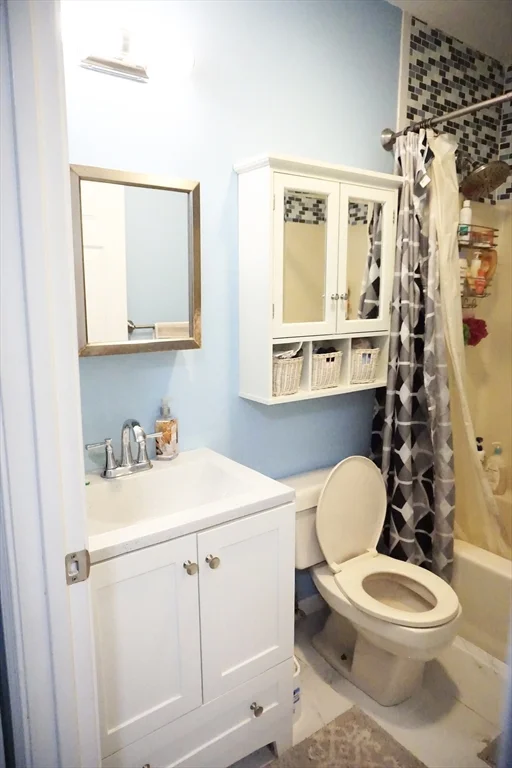 2 bed, 1 bath apartment for rent at 100 Merrimack Ave Unit 125, Dracut — photo 25 of 32