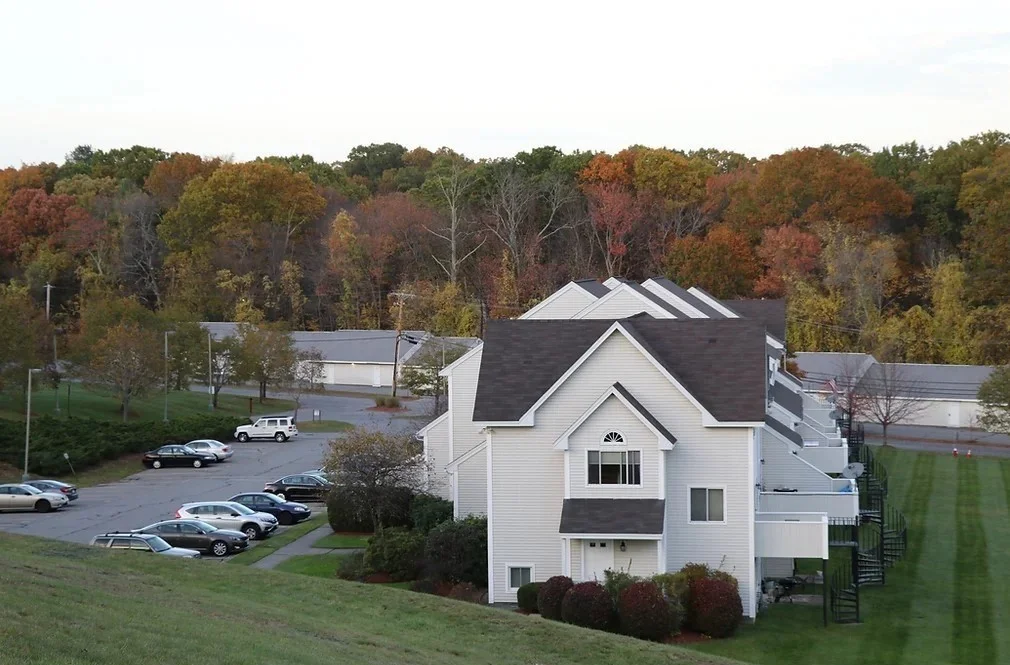 2 bed, 1 bath apartment for rent at 100 Merrimack Ave Unit 125, Dracut — photo 1 of 32