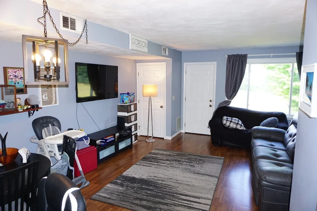 2 bed, 1 bath apartment for rent at 100 Merrimack Ave Unit 125, Dracut — photo 6 of 32