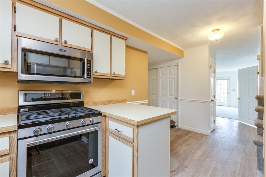 2 bed, 1 bath apartment for rent at 100 Merrimack Ave Unit 131, Dracut — photo 3 of 24