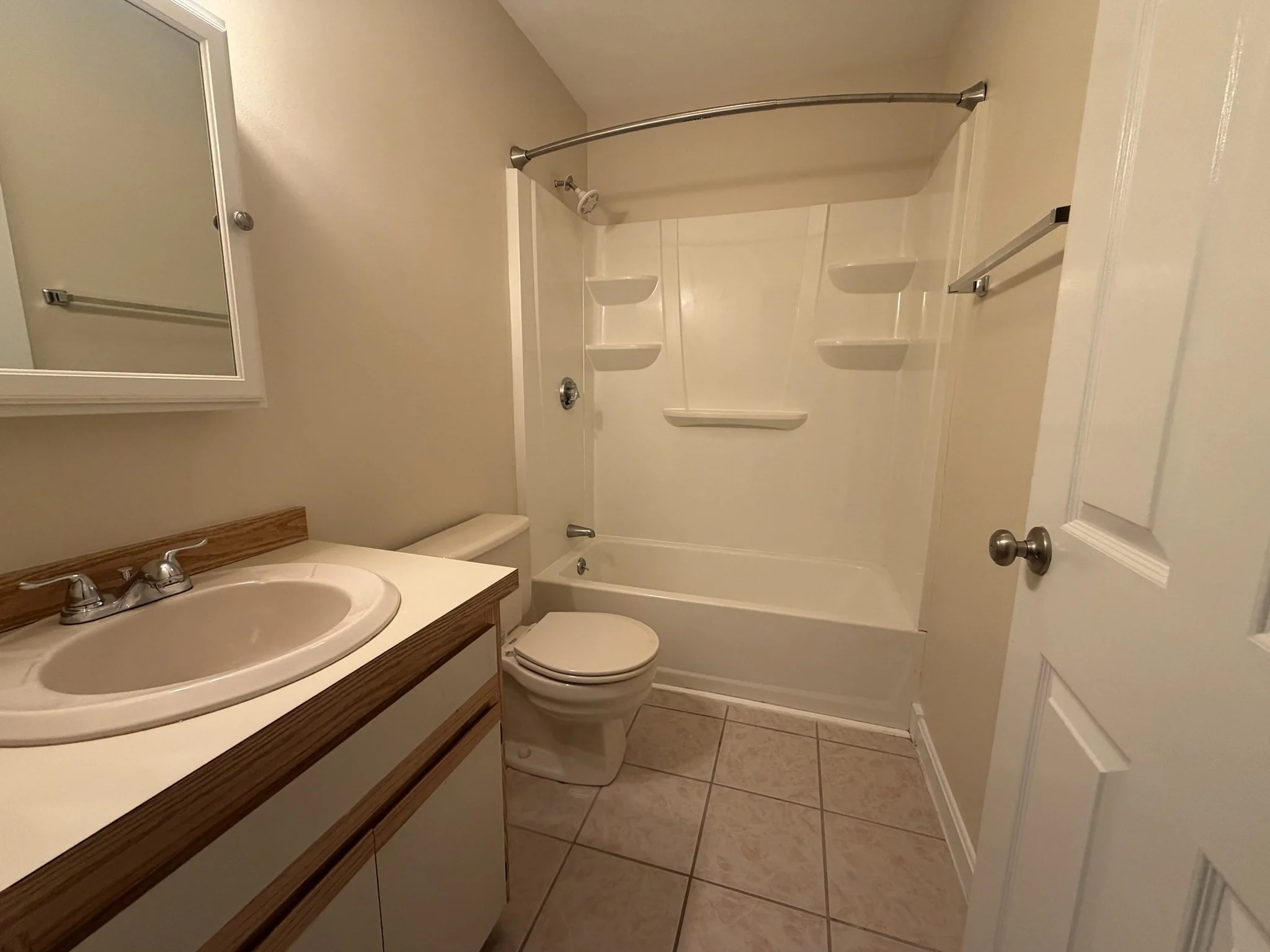2 bed, 1 bath apartment for rent at 100 Merrimack Ave Unit 53, Dracut — photo 14 of 18