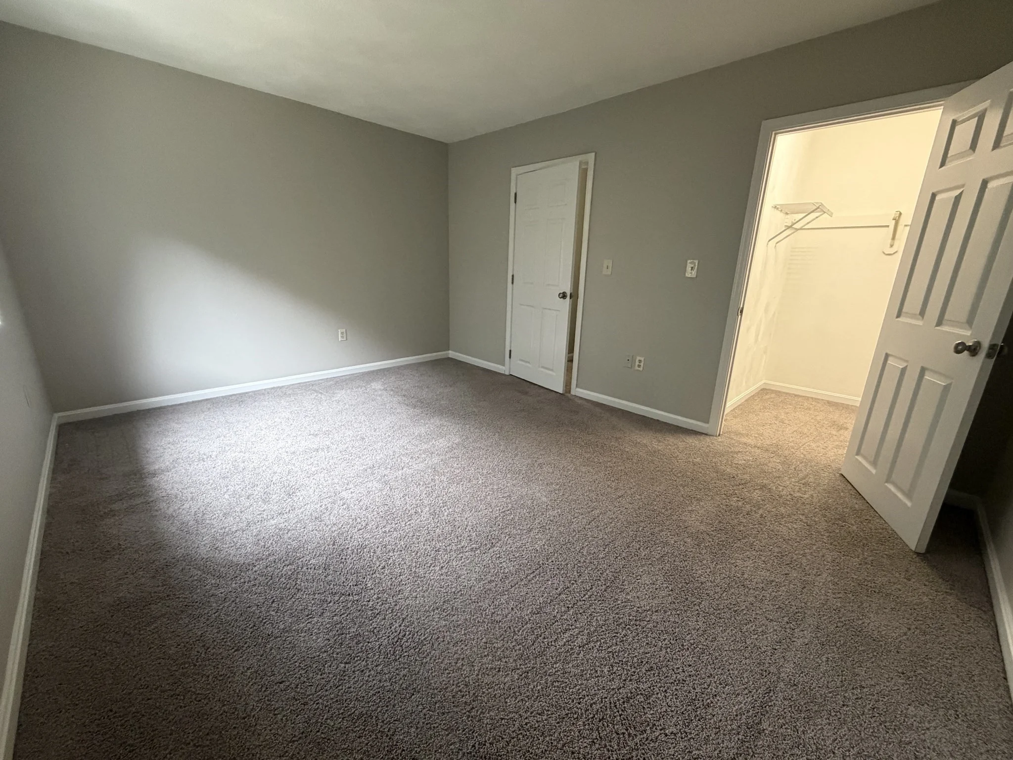 2 bed, 1 bath apartment for rent at 100 Merrimack Ave Unit 53, Dracut — photo 15 of 18