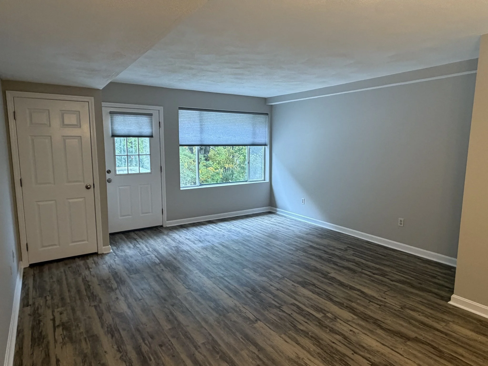 2 bed, 1 bath apartment for rent at 100 Merrimack Ave Unit 53, Dracut — photo 8 of 18