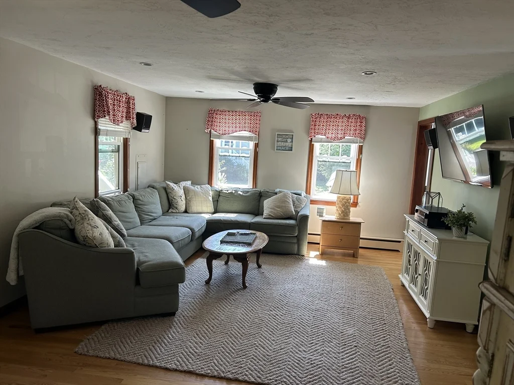 3 bed, 1 bath apartment for rent at 100 Monitor Rd Unit 100, Marshfield — photo 14 of 20