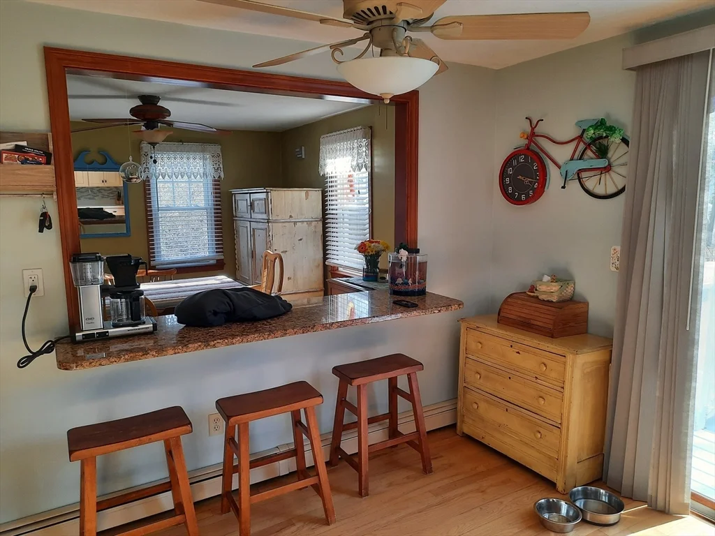 3 bed, 1 bath apartment for rent at 100 Monitor Rd Unit 100, Marshfield — photo 9 of 20