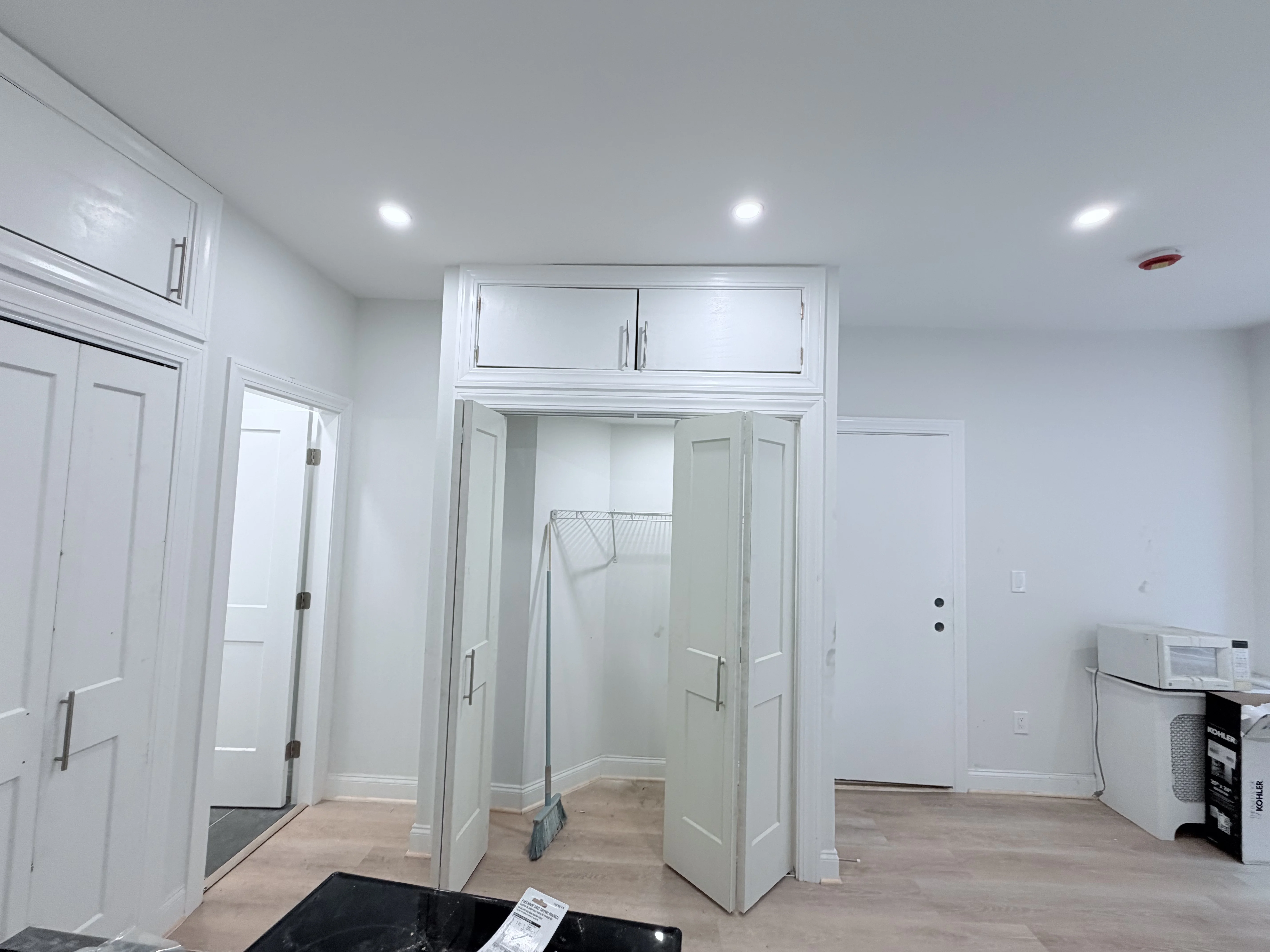 Studio bed, 1 bath apartment for rent at 100 Myrtle St Unit 1, Beacon Hill — photo 5 of 7
