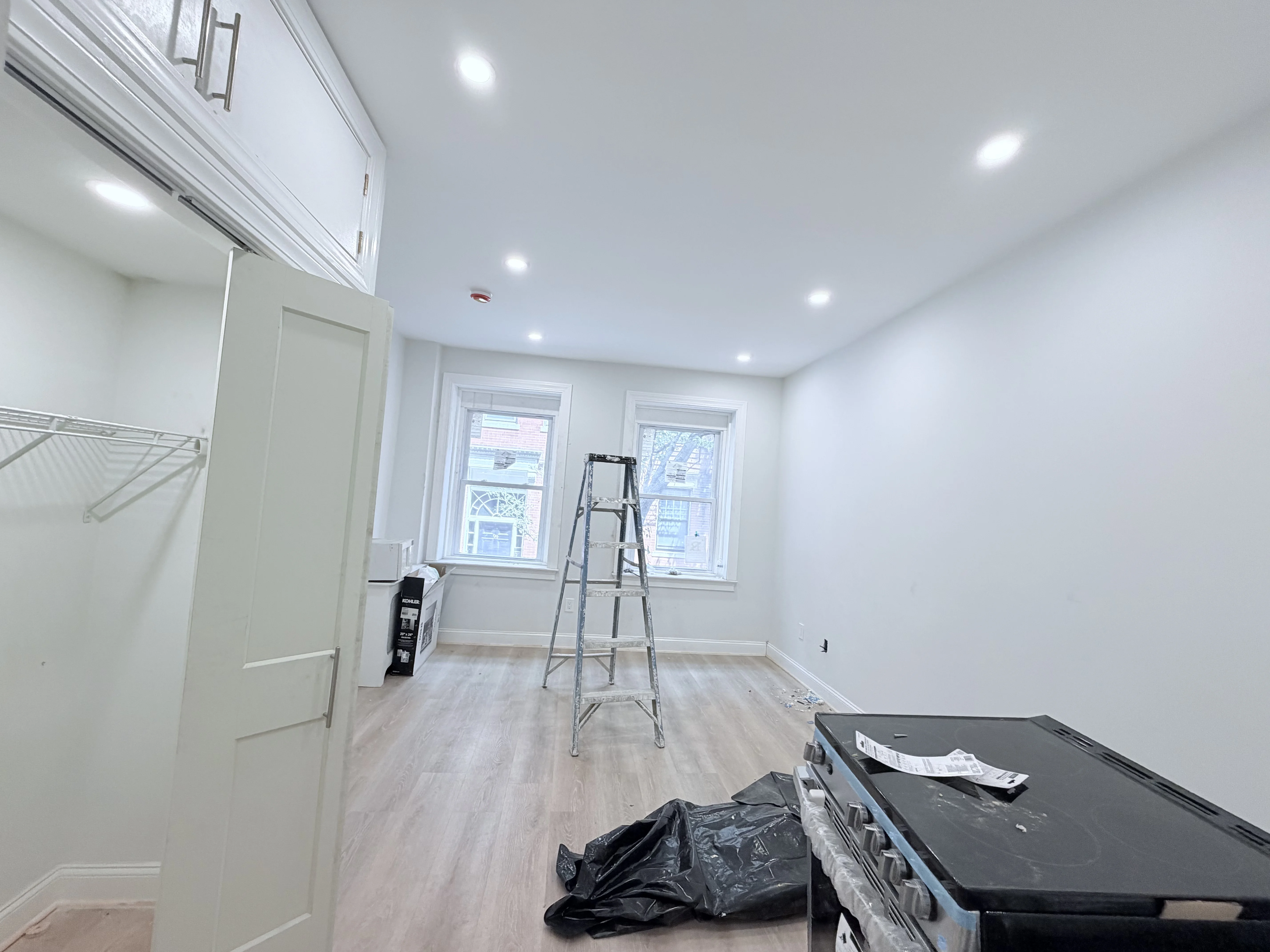 Studio bed, 1 bath apartment for rent at 100 Myrtle St Unit 1, Beacon Hill — photo 4 of 7