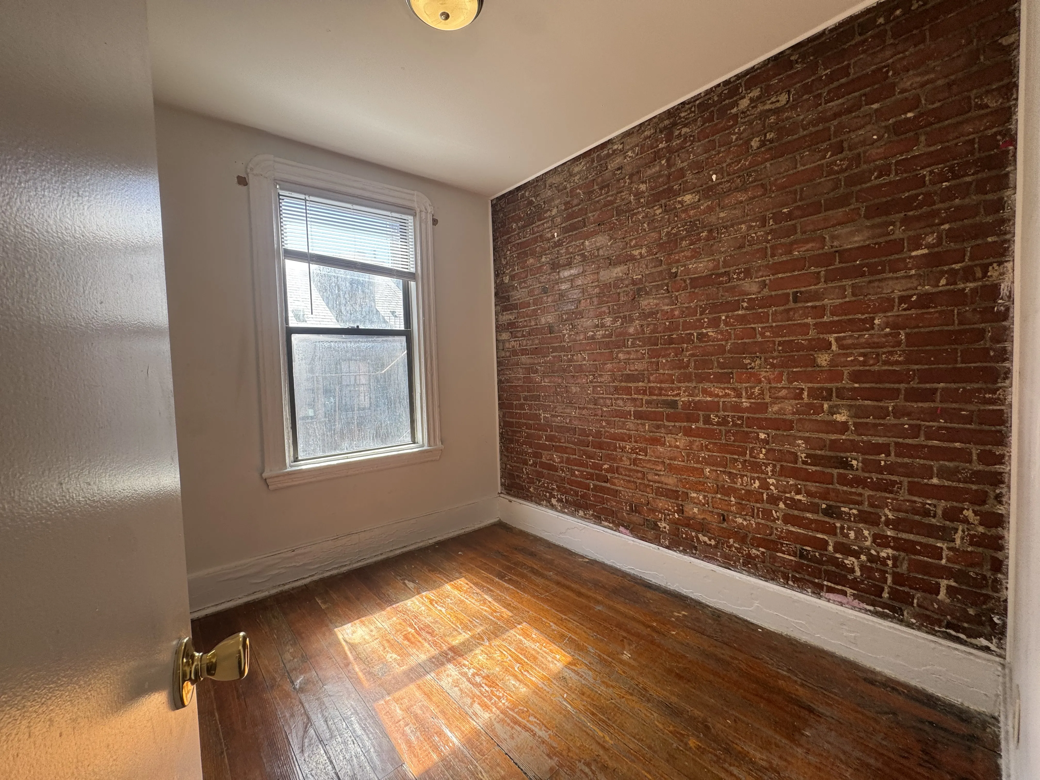 1 bed, 1 bath apartment for rent at 100 Myrtle St Unit 6, Beacon Hill — photo 7 of 10