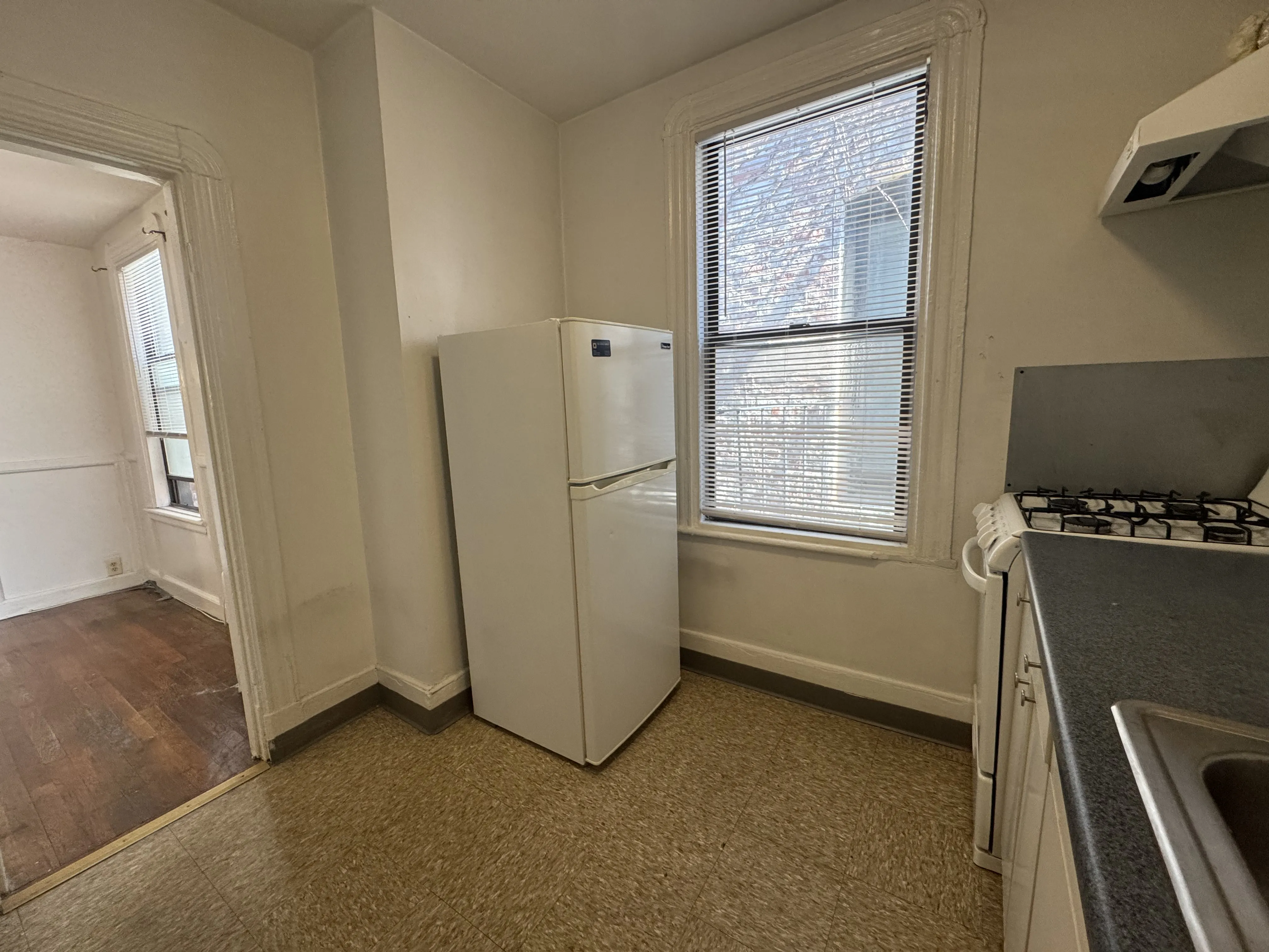 1 bed, 1 bath apartment for rent at 100 Myrtle St Unit 6, Beacon Hill — photo 4 of 10