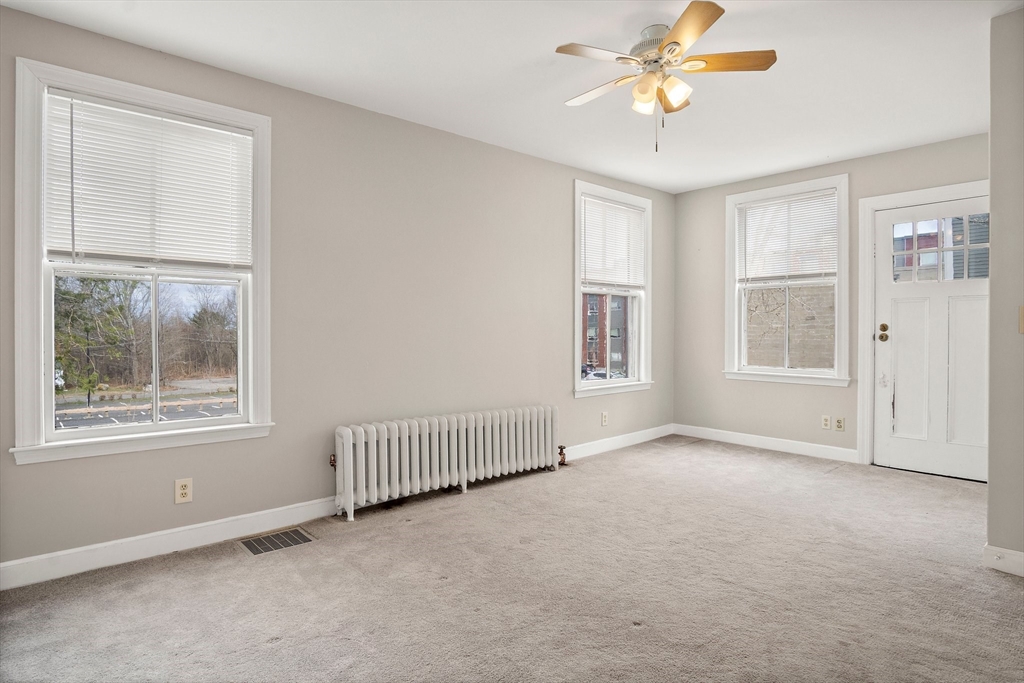 1 bed, 1 bath apartment for rent at 100 North Franklin Unit 2, Holbrook — photo 6 of 19