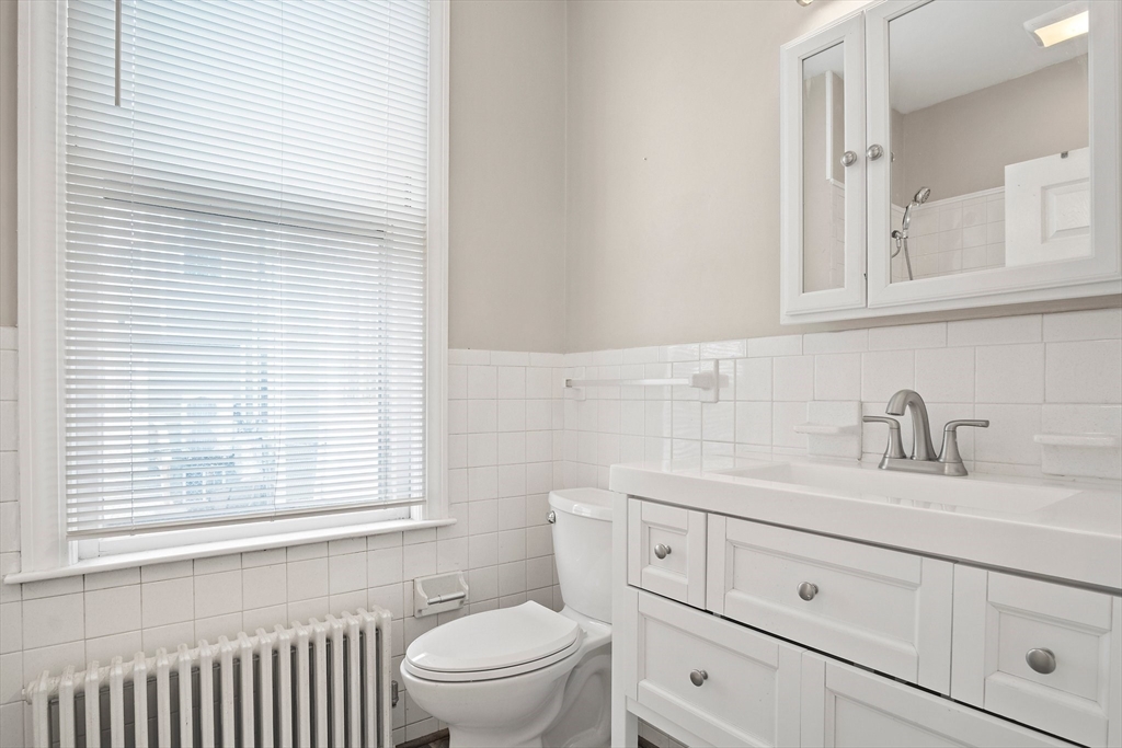 1 bed, 1 bath apartment for rent at 100 North Franklin Unit 2, Holbrook — photo 5 of 19