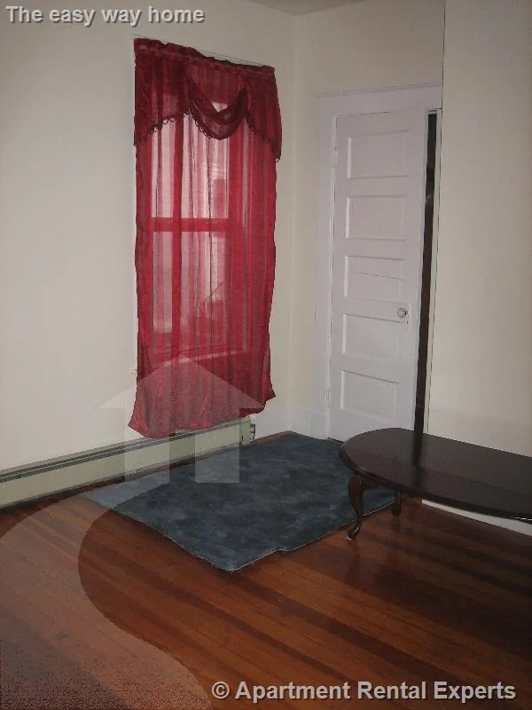 2 bed, 1 bath apartment for rent at 100 North St Unit 1, Tufts — photo 4 of 7