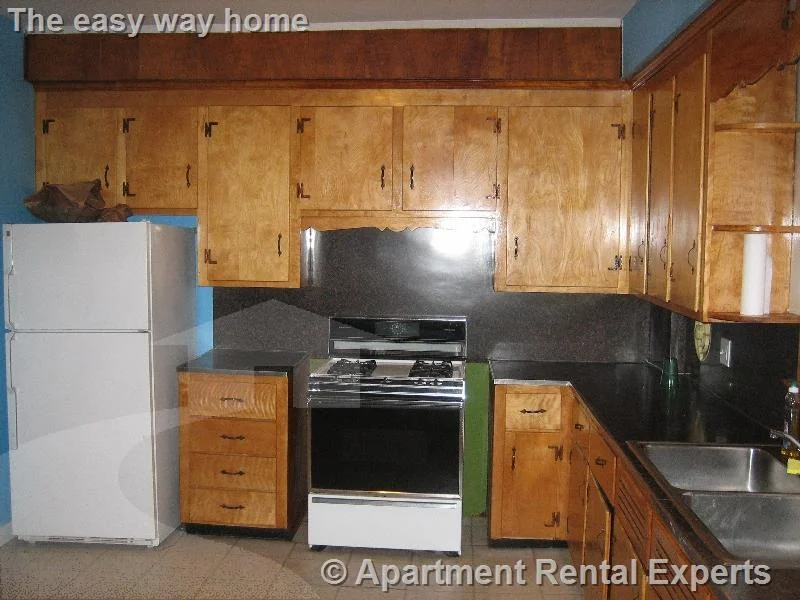 2 bed, 1 bath apartment for rent at 100 North St Unit 1, Tufts — photo 2 of 7