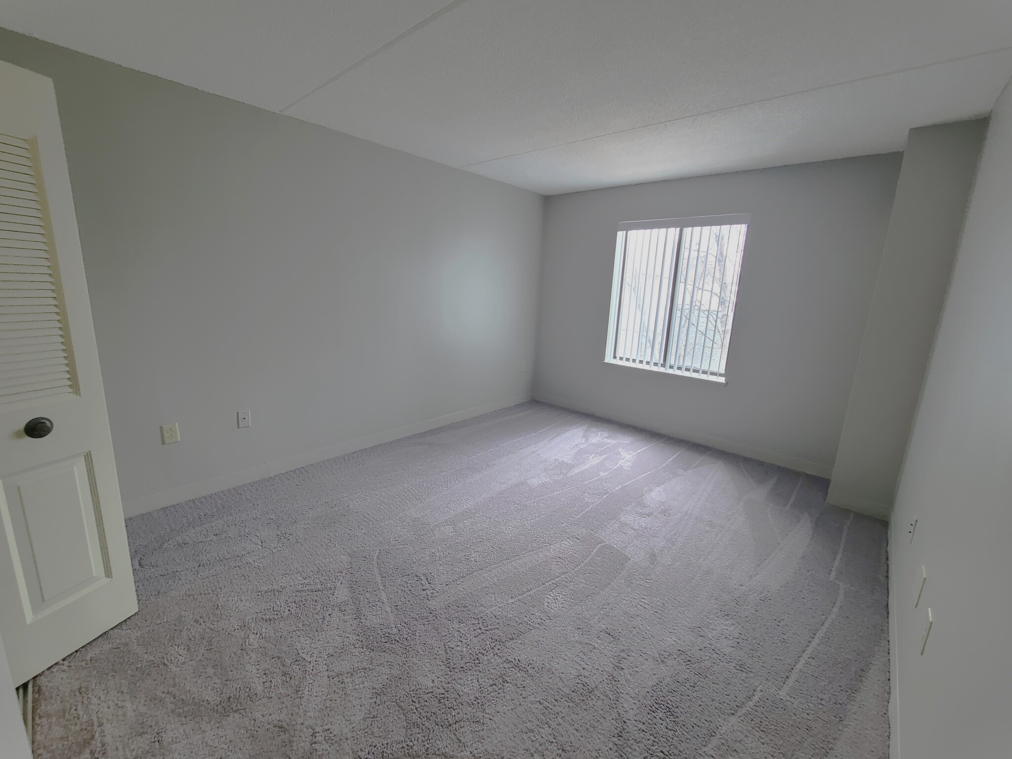 1 bed, 1 bath apartment for rent at 100 Ocean View Dr Unit 407, Dorchester — photo 6 of 9