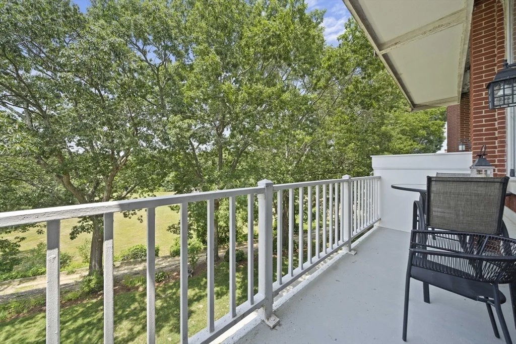 2 bed, 2 bath apartment for rent at 100 Parks St Unit 18, South Duxbury — photo 9 of 36