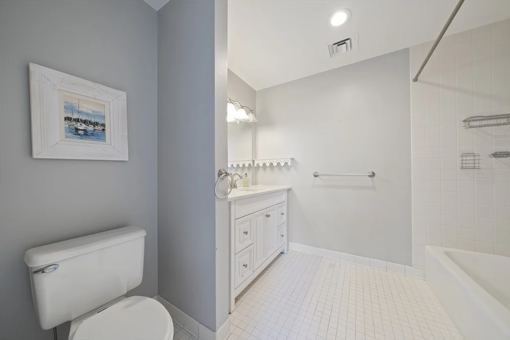 2 bed, 2 bath apartment for rent at 100 Parks St Unit 18, South Duxbury — photo 25 of 36