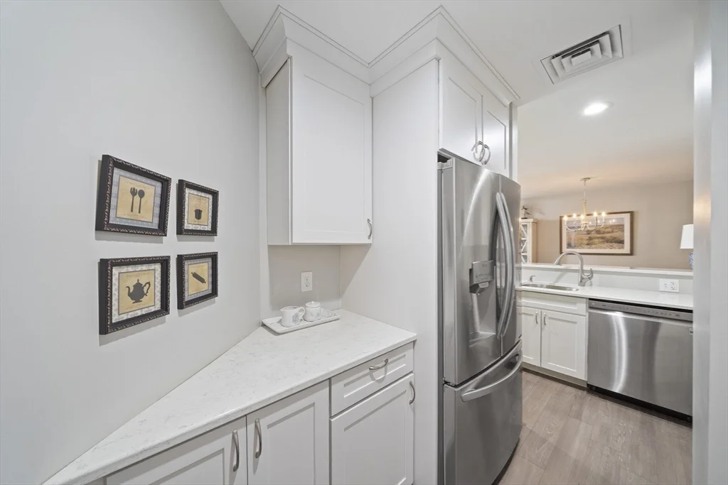 2 bed, 2 bath apartment for rent at 100 Parks St Unit 18, South Duxbury — photo 17 of 36