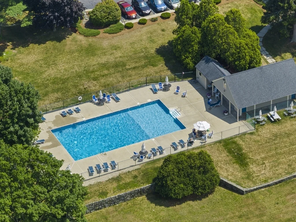 2 bed, 2 bath apartment for rent at 100 Parks St Unit 18, South Duxbury — photo 3 of 36