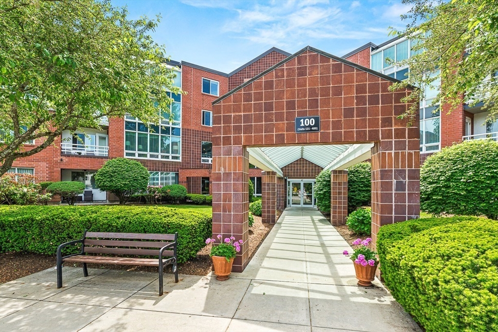 1 bed, 1 bath apartment for rent at 100 Place Lane Condominiums Unit 241, Woburn — photo 1 of 19