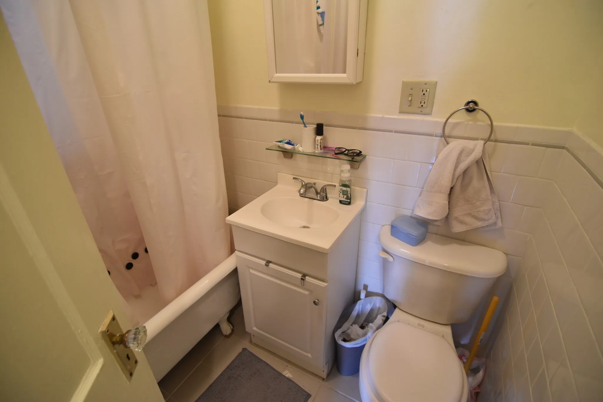 1 bed, 1 bath apartment for rent at 100 Queensberry St Unit 7, Fenway — photo 8 of 13