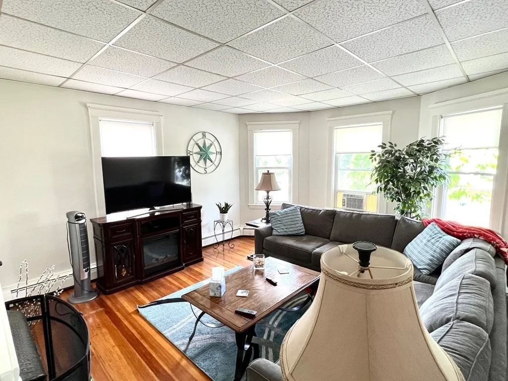 2 bed, 1 bath apartment for rent at 100 Quincy Ave Unit 3, Winthrop — photo 6 of 15