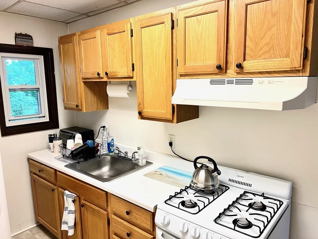 2 bed, 1 bath apartment for rent at 100 Quincy Ave Unit 3, Winthrop — photo 15 of 15