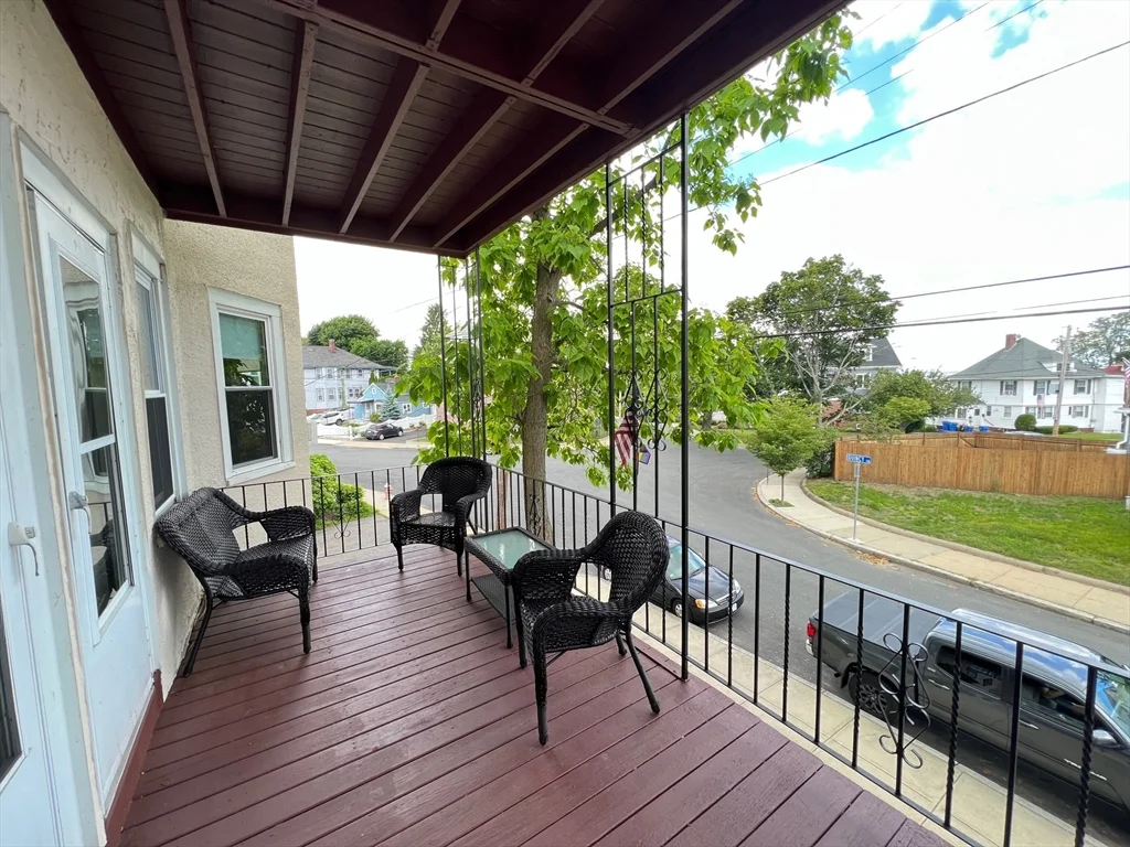 2 bed, 1 bath apartment for rent at 100 Quincy Ave Unit 4, Winthrop — photo 8 of 9