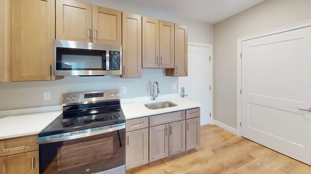 2 bed, 1 bath apartment for rent at 100 Revere Unit 503, Revere Beach — photo 2 of 8
