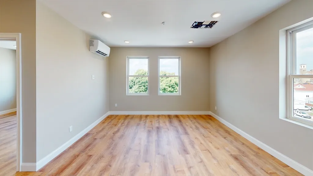 2 bed, 1 bath apartment for rent at 100 Revere Unit 505, Revere Beach — photo 3 of 11
