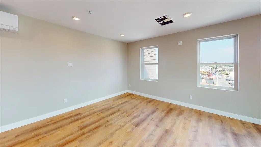 2 bed, 1 bath apartment for rent at 100 Revere Unit 506, Revere Beach — photo 3 of 11