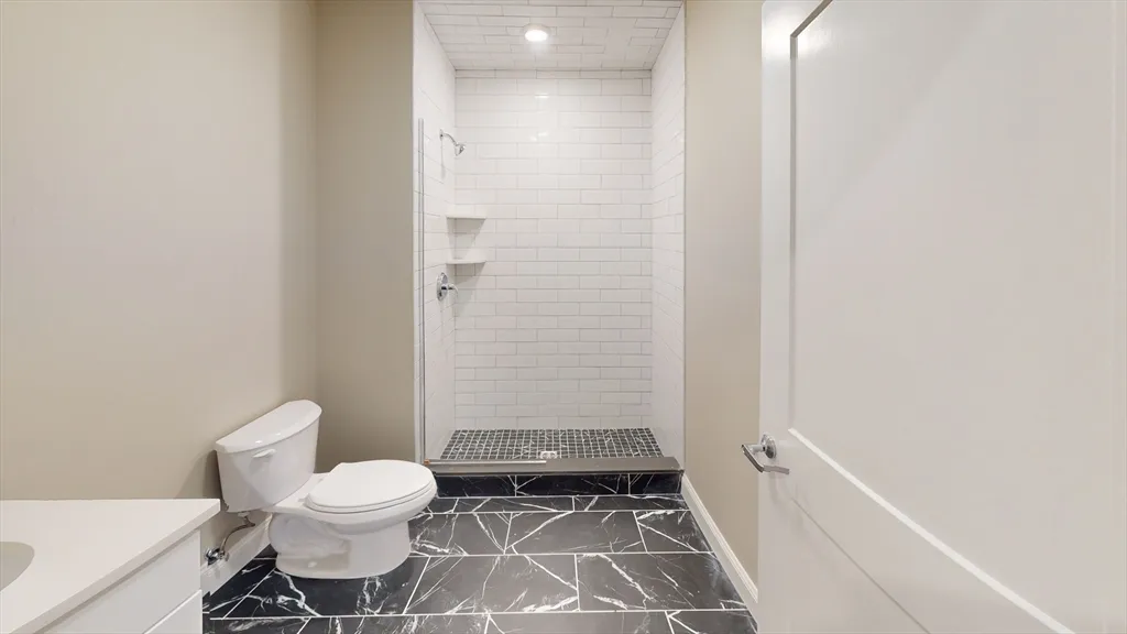 2 bed, 1 bath apartment for rent at 100 Revere Unit 506, Revere Beach — photo 10 of 11
