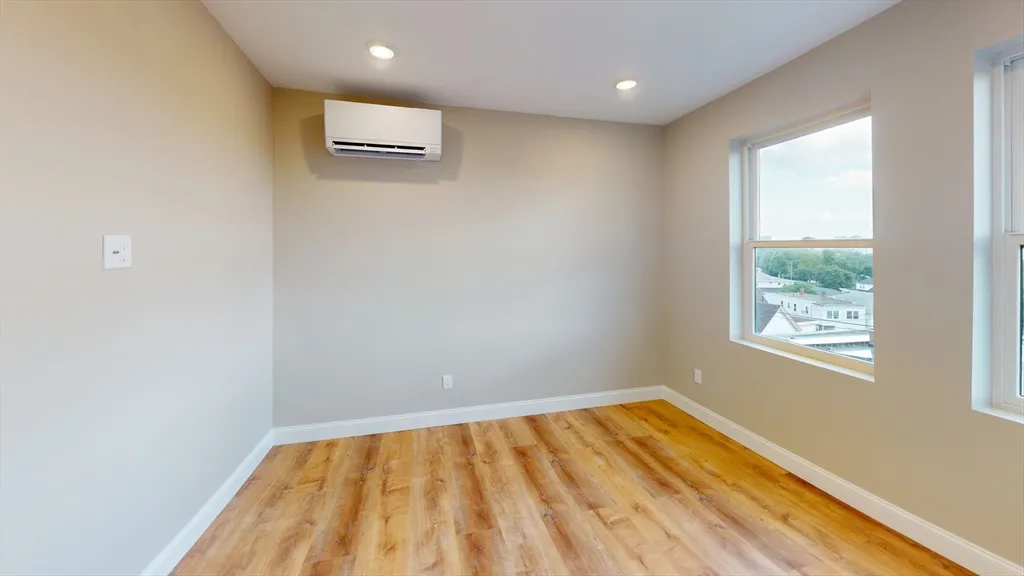 2 bed, 1 bath apartment for rent at 100 Revere Unit 508, Revere Beach — photo 6 of 11
