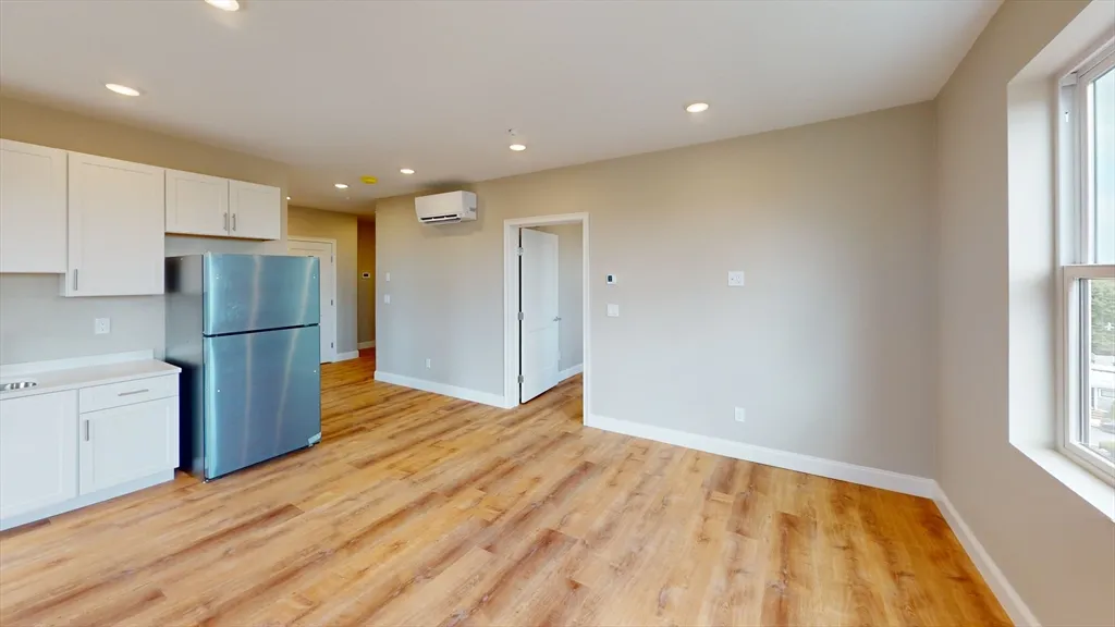 2 bed, 1 bath apartment for rent at 100 Revere Unit 508, Revere Beach — photo 3 of 11