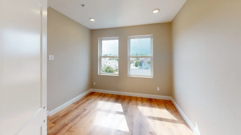 2 bed, 1 bath apartment for rent at 100 Revere Unit 508, Revere Beach — photo 8 of 11