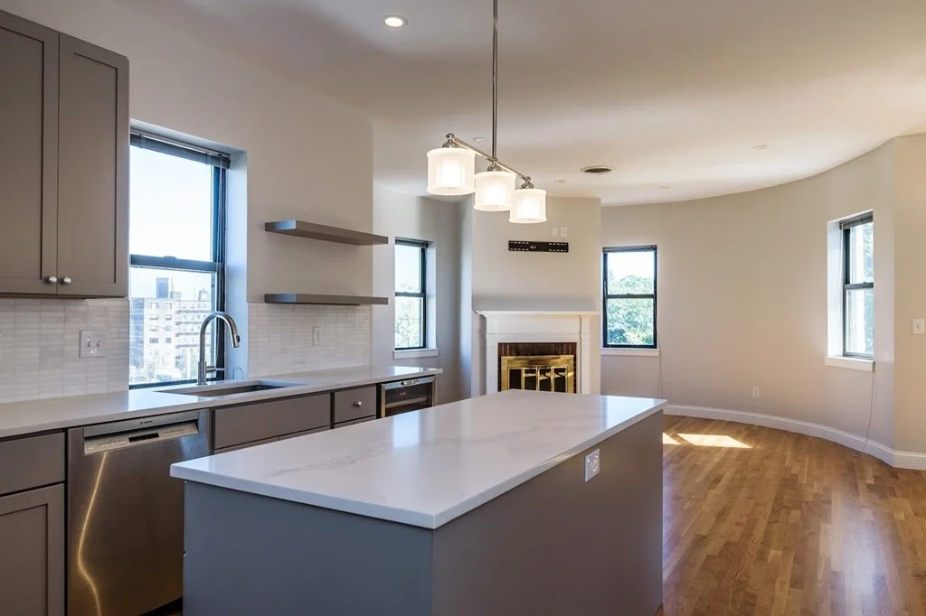 2 bed, 1 bath apartment for rent at 100 Riverway Unit 7, Fenway — photo 3 of 19