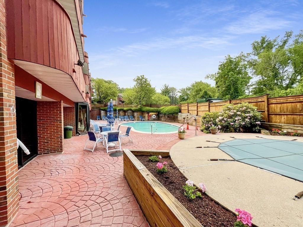 1 bed, 1 bath apartment for rent at 100 Rosemary Way Unit 201, Needham Heights — photo 15 of 21