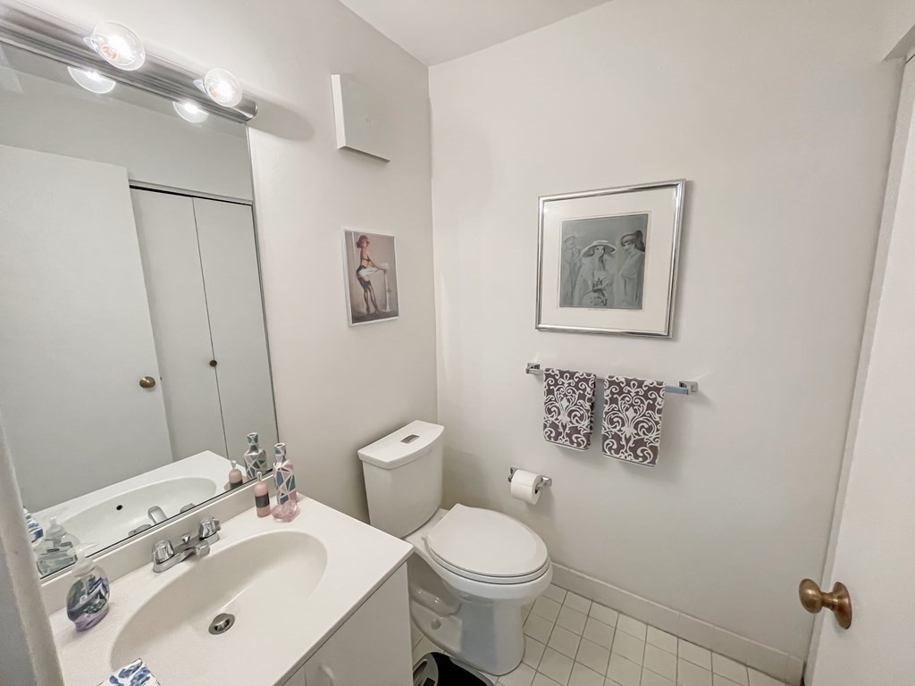 1 bed, 1 bath apartment for rent at 100 Rosemary Way Unit 201, Needham Heights — photo 9 of 21