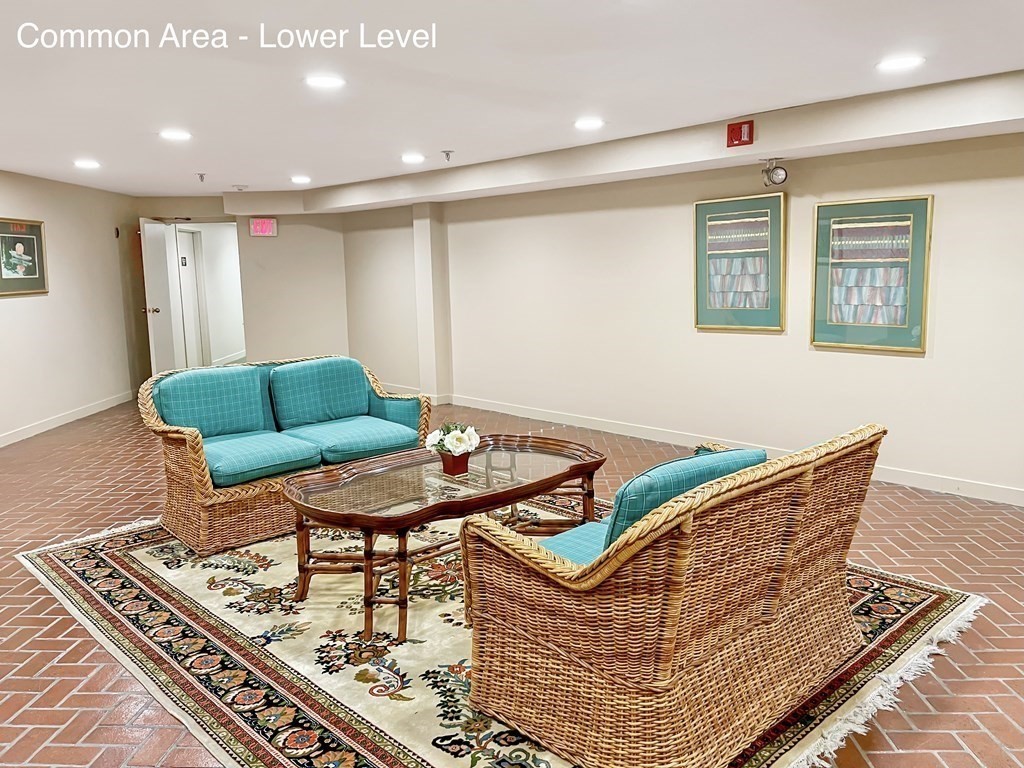1 bed, 1 bath apartment for rent at 100 Rosemary Way Unit 201, Needham Heights — photo 20 of 21