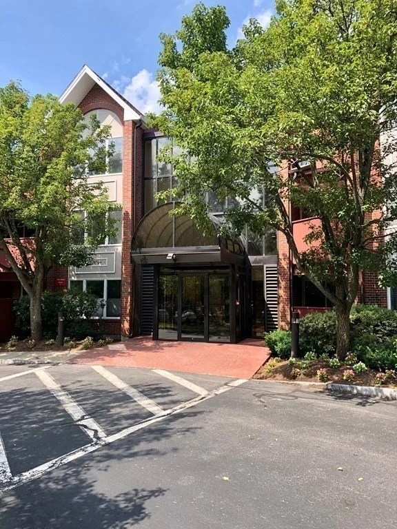 1 bed, 1 bath apartment for rent at 100 Rosemary Way Unit 202, Needham