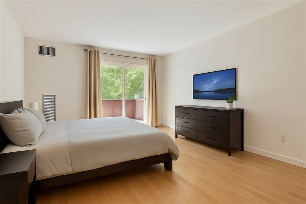 2 bed, 2 bath apartment for rent at 100 Rosemary Way Unit 232, Needham — photo 4 of 6