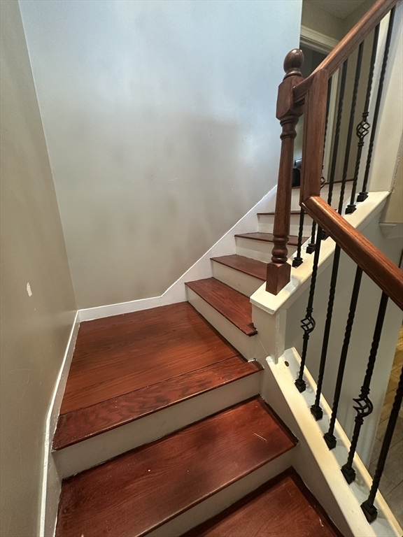 3 bed, 1 bath apartment for rent at 100 Rosewood Dr Unit 100, Stoughton — photo 9 of 17