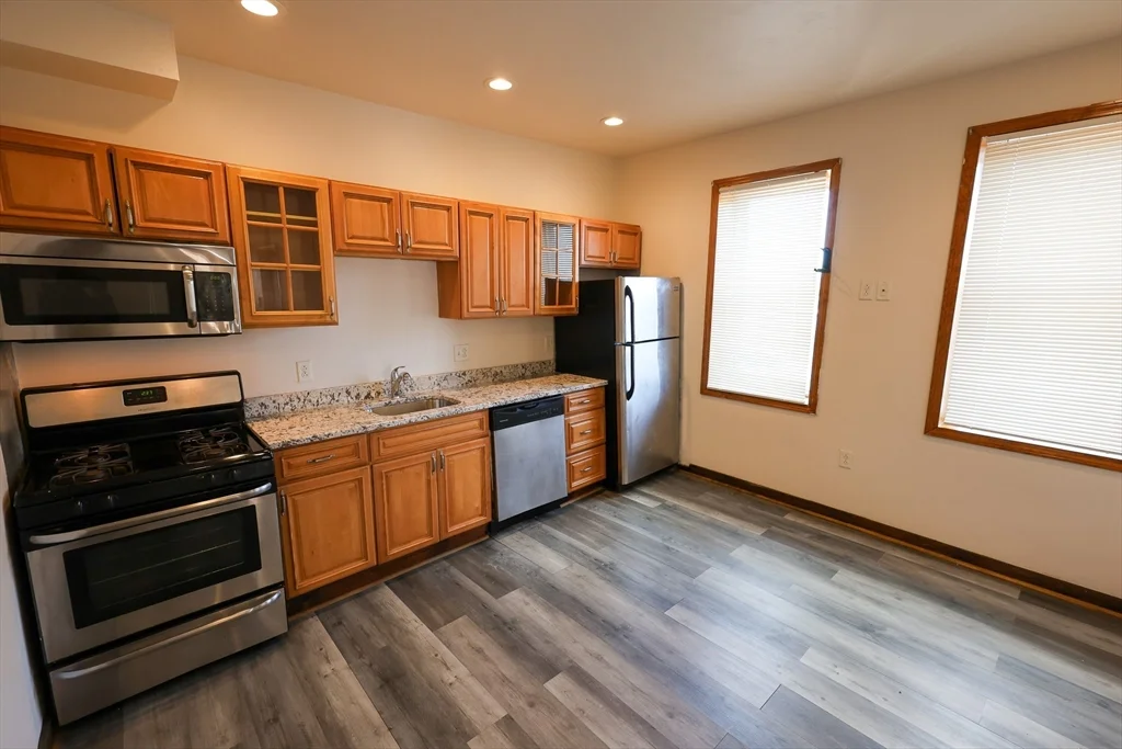 2 bed, 1 bath apartment for rent at 100 Seaver St Unit 12A, Roxbury — photo 4 of 17