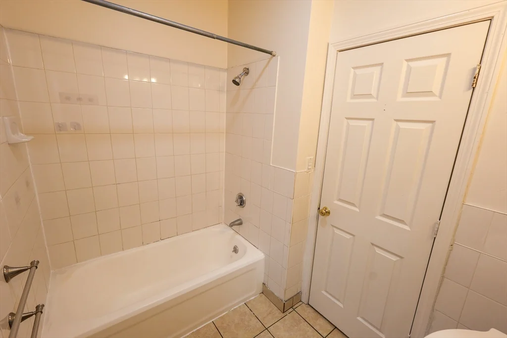 2 bed, 1 bath apartment for rent at 100 Seaver St Unit 12A, Roxbury — photo 12 of 17